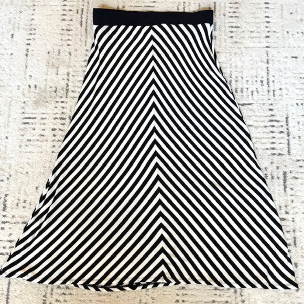 Black and White Maxi Skirt